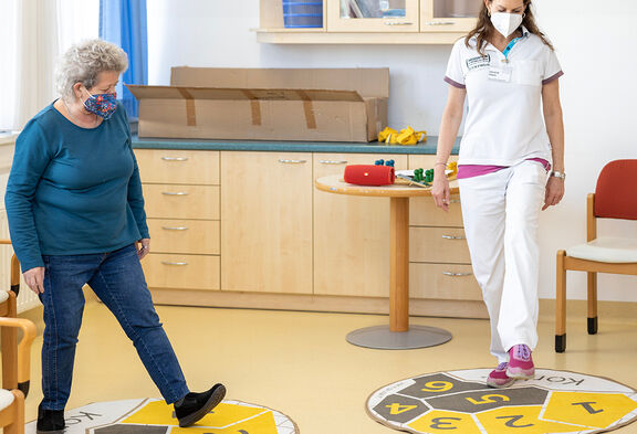 Mit dem Trainigsteppich Kort.X werden das Gedächtnis und der Körper gleichzeitig und mit jeder Menge Spaß trainiert.
