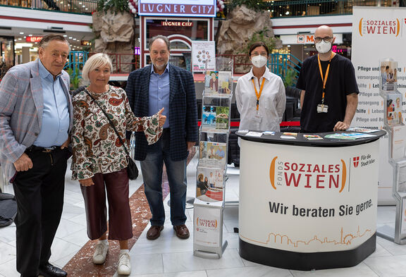 Beratungsstand Lugner-City