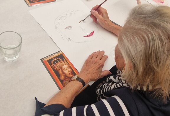 Kunsttherapeutische Workshop stehen im Tageszentrum Oriongasse mit Demenzschwerpunkt auf dem Programm.